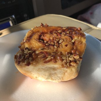 Donut King - Cinnamon roll - Donuts Near Me - Minneola, Florida