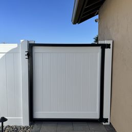 Vinyl gate with metal frame. Vinyl gate with metal frame.
