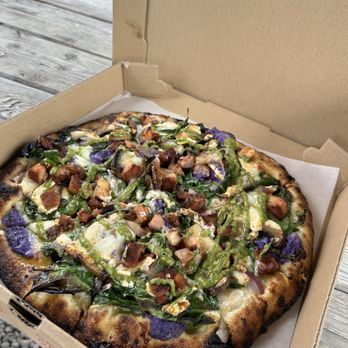 Da grateful dough - Da Benny Blanco w chicken and mushrooms, no artichoke - Pizza Near Me - Maui, Hawaii