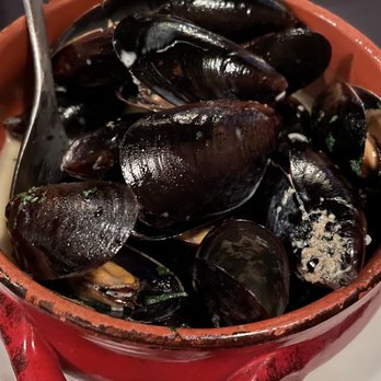 Le Chat Noir - Mussels - French Near Me - Riverside, California