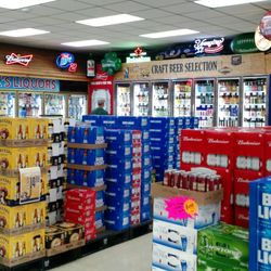 Hank's Liquors - Loads of beer chilled and ready to roll
