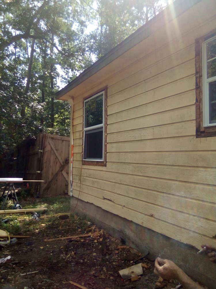 Slide of Brads mobile home repair