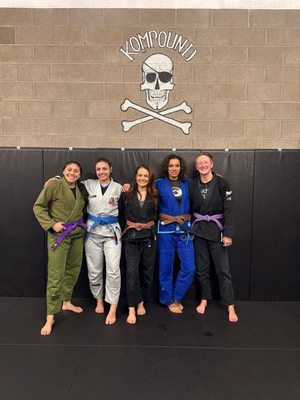 Kompound Training Center