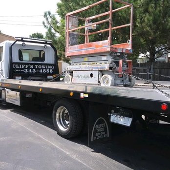 Cliff's Towing Service - Towing Near Me - St. Louis, Missouri Cliff's Towing Service - Towing Near Me - St. Louis, Missouri