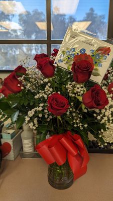 Five Points Flowers by null