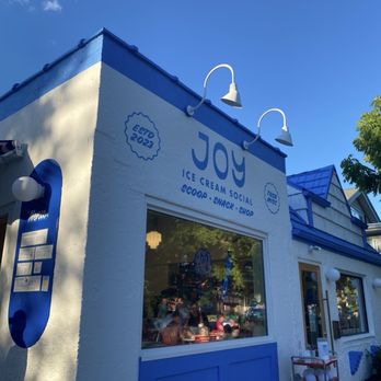 Joy Ice Cream - Ice Cream & Frozen Yogurt Near Me - Wauwatosa, Wisconsin