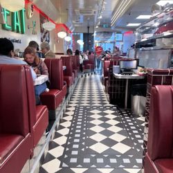 Eddie Rocket's - Dining area