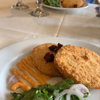 Old Vinings Inn - Fried Green Tomatoes - Southern Near Me - Atlanta, Georgia Old Vinings Inn - Fried Green Tomatoes - Southern Near Me - Atlanta, Georgia