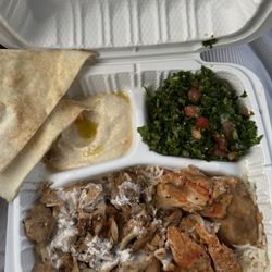 Green Leaf Salad Bar - Chicken shawarma (half lemon chicken) rice bowl