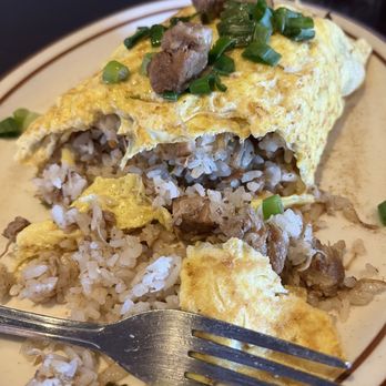 Da Hale Bar And Grill - Adobo Fried Rice Omelette - Hawaiian Near Me - Las Vegas, Nevada Da Hale Bar And Grill - Adobo Fried Rice Omelette - Hawaiian Near Me - Las Vegas, Nevada