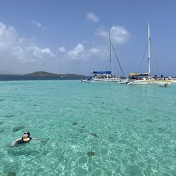 Traveler Catamaran - First stop at Icacos Island!