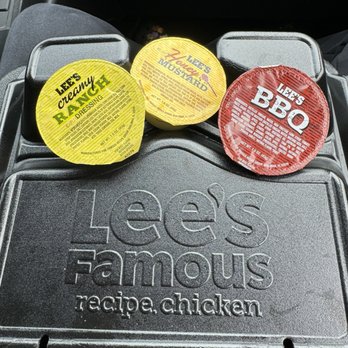 Lee's Famous Recipe Chicken - Ranch, honey mustard, bbq - Fast Food Near Me - Richmond, Virginia