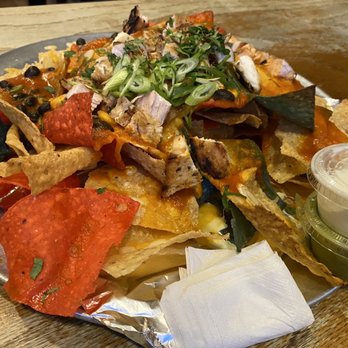 Ten Stone Bar & Restaurant - Chicken nachos - New American Near Me - Philadelphia, Pennsylvania