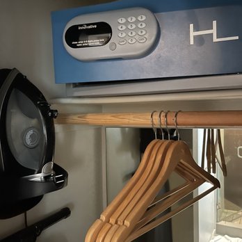 Hotel Lucent - Closet - Hotels Near Me - Menlo Park, California Hotel Lucent - Closet - Hotels Near Me - Menlo Park, California