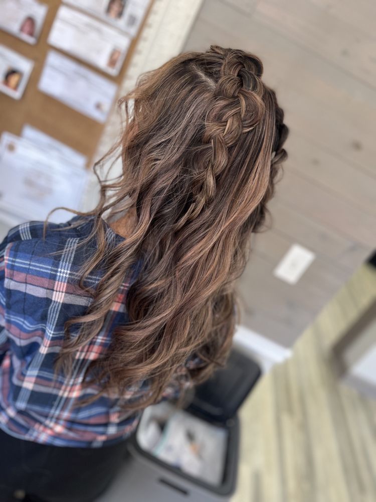 Salon Tique Image