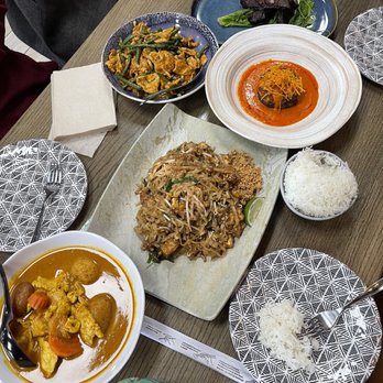 Goi Express Thai - #6 Shrimp & Chk Pineapple Fried Rice w Roasted Cashews #17 Sticky Tender Baby Back Ribs (4pcs) #11 Braised Beef Massaman Curry - Thai Near Me - Murrieta, California Goi Express Thai - #6 Shrimp & Chk Pineapple Fried Rice w Roasted Cashews #17 Sticky Tender Baby Back Ribs (4pcs) #11 Braised Beef Massaman Curry - Thai Near Me - Murrieta, California