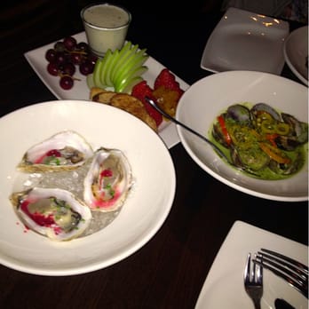 Palisade - hh : goat cheese fondue, curried clams and oysters. - Seafood Near Me - Seattle, Washington Palisade - hh : goat cheese fondue, curried clams and oysters. - Seafood Near Me - Seattle, Washington