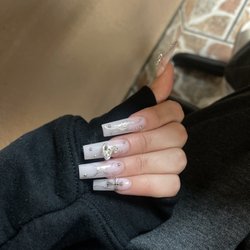 Signature Nails Spa