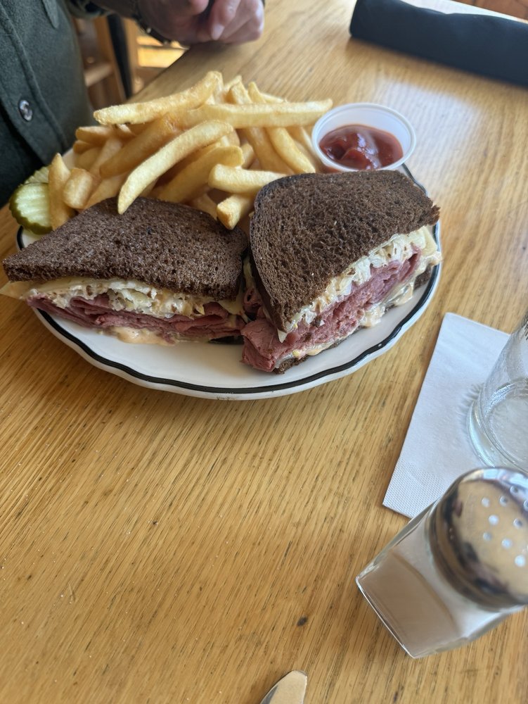 Food from Daniel's Restaurant & Pub