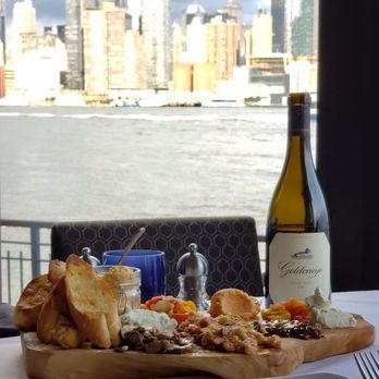 Chart House - Seafood Near Me - Weehawken, New Jersey