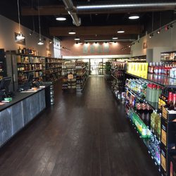 Baseline Liquor - Large spacious store with plenty of room for browsing.