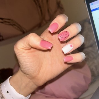 Red Carpet Nails - Nail Salons Near Me - Beaverton, Oregon Red Carpet Nails - Nail Salons Near Me - Beaverton, Oregon