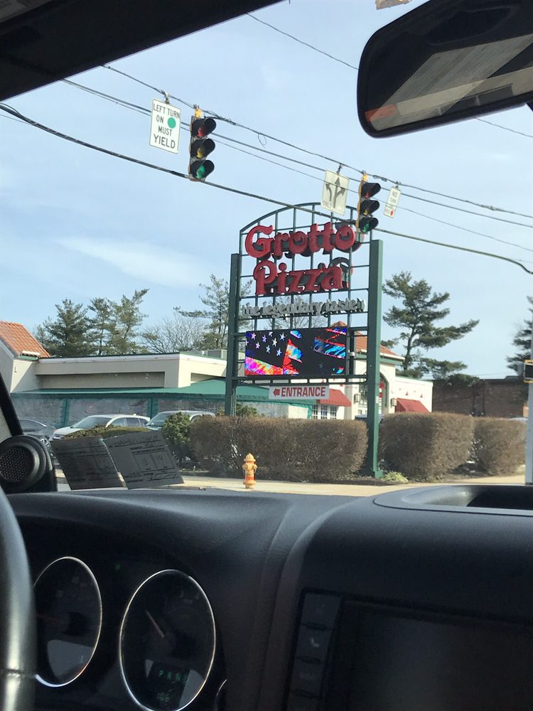 Grotto Pizza Pennsylvania Avenue, Wilmington Roadtrippers