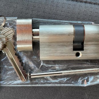 Diamond Locksmith - Keys & Locksmiths Near Me