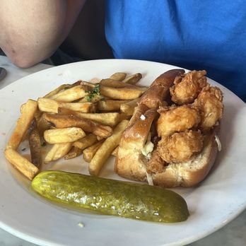 Mama's on the Half Shell - Shrimp po boy - Bars Near Me - Baltimore, Maryland