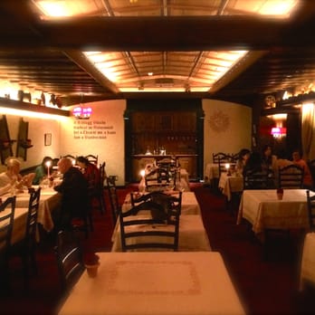 瑞樵閣 - The Swiss decor - nice! - Fondue Near Me - Hong Kong, HK 瑞樵閣 - The Swiss decor - nice! - Fondue Near Me - Hong Kong, HK