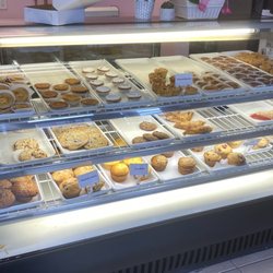 Victoria’s Sweets & Bakery
