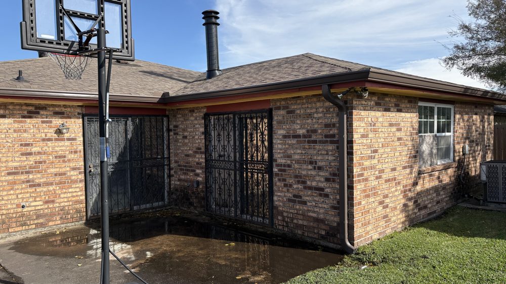 Slide of Crescent City Gutters and Exteriors