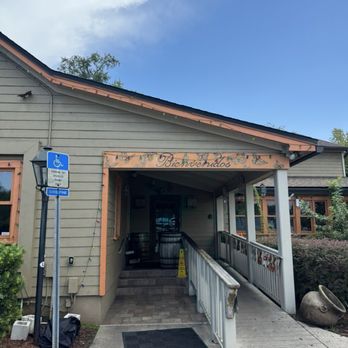 Dutch Oven Bakery - Bakeries Near Me - Falkville, Alabama Dutch Oven Bakery - Bakeries Near Me - Falkville, Alabama