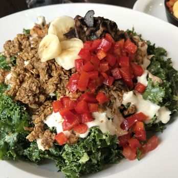 SunCafe - Legendary Kale Colossus - Vegan Near Me - Studio City, California