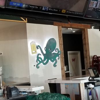 Bluewave Seafood - Atmosphere - Seafood Near Me - Houston, Texas