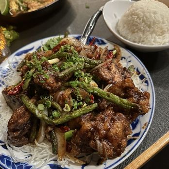 Sunda New Asian - Szechuan Chicken - Sushi Bars Near Me - Nashville, Tennessee