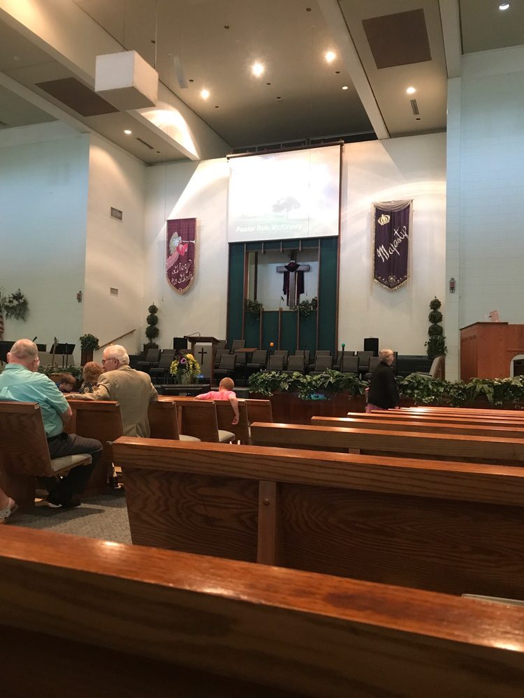 FIRST BAPTIST CHURCH 38231 5th Ave, Zephyrhills, Florida Churches