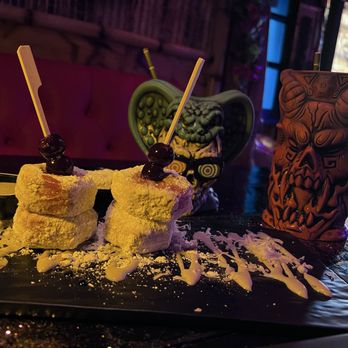 Glitter Gulch Tiki - They followed the tiki vibe from the moment you walk in! - Tiki Bars Near Me - Las Vegas, Nevada