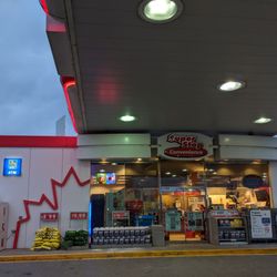 Petro-Canada - Convenience store