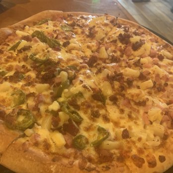 Merlins Pizza - Hawaiian luau - Pizza Near Me - Destin, Florida Merlins Pizza - Hawaiian luau - Pizza Near Me - Destin, Florida