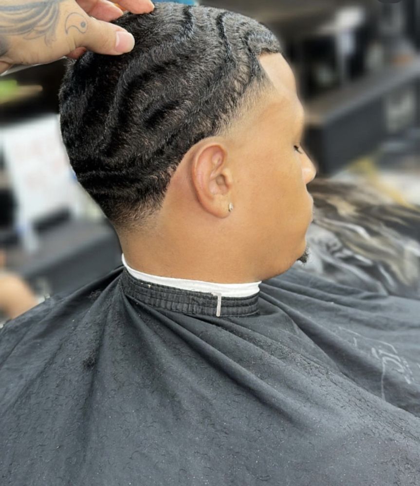 Fresh Stop Barbers Logo