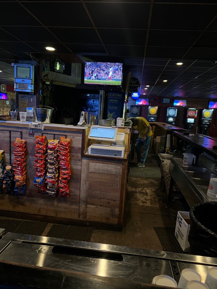 Social spots from Palace Saloon