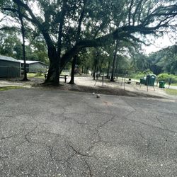 Dixon Park - Basketball Court