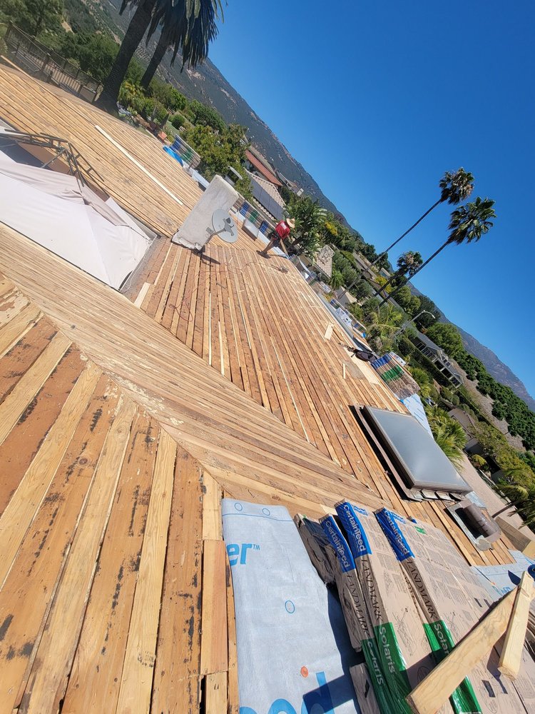 Slide of G R Roofing