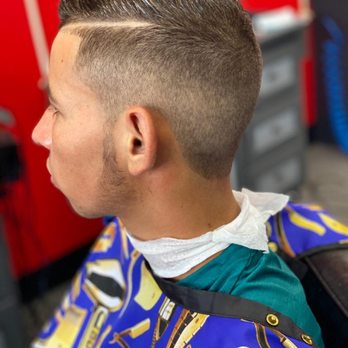Catrachas Barbershop - Combover - Barbers Near Me - Houston, Texas Catrachas Barbershop - Combover - Barbers Near Me - Houston, Texas
