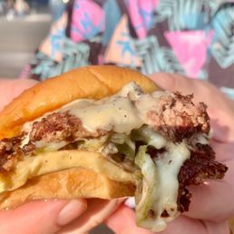 Ooooh dat green chili burger tho Ooooh dat green chili burger tho