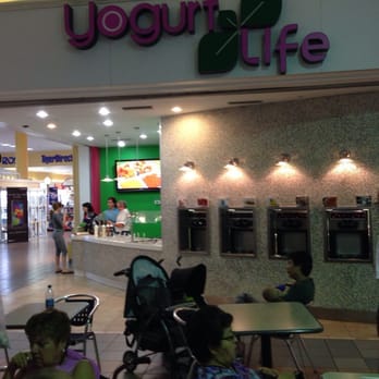 Yogurt Life - Yogurt Life venue (exterior view) - Ice Cream & Frozen Yogurt Near Me - Miami, Florida