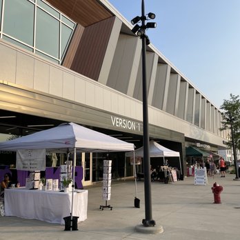 The Winter Markets at Viking Lakes - Local Flavor Near Me - Eagan, Minnesota The Winter Markets at Viking Lakes - Local Flavor Near Me - Eagan, Minnesota