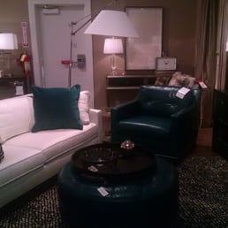 Love the teal leather option.