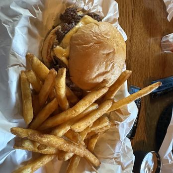 The Porch - Smash burgers and fries - Pizza Near Me - Prairie du Chien, Wisconsin The Porch - Smash burgers and fries - Pizza Near Me - Prairie du Chien, Wisconsin